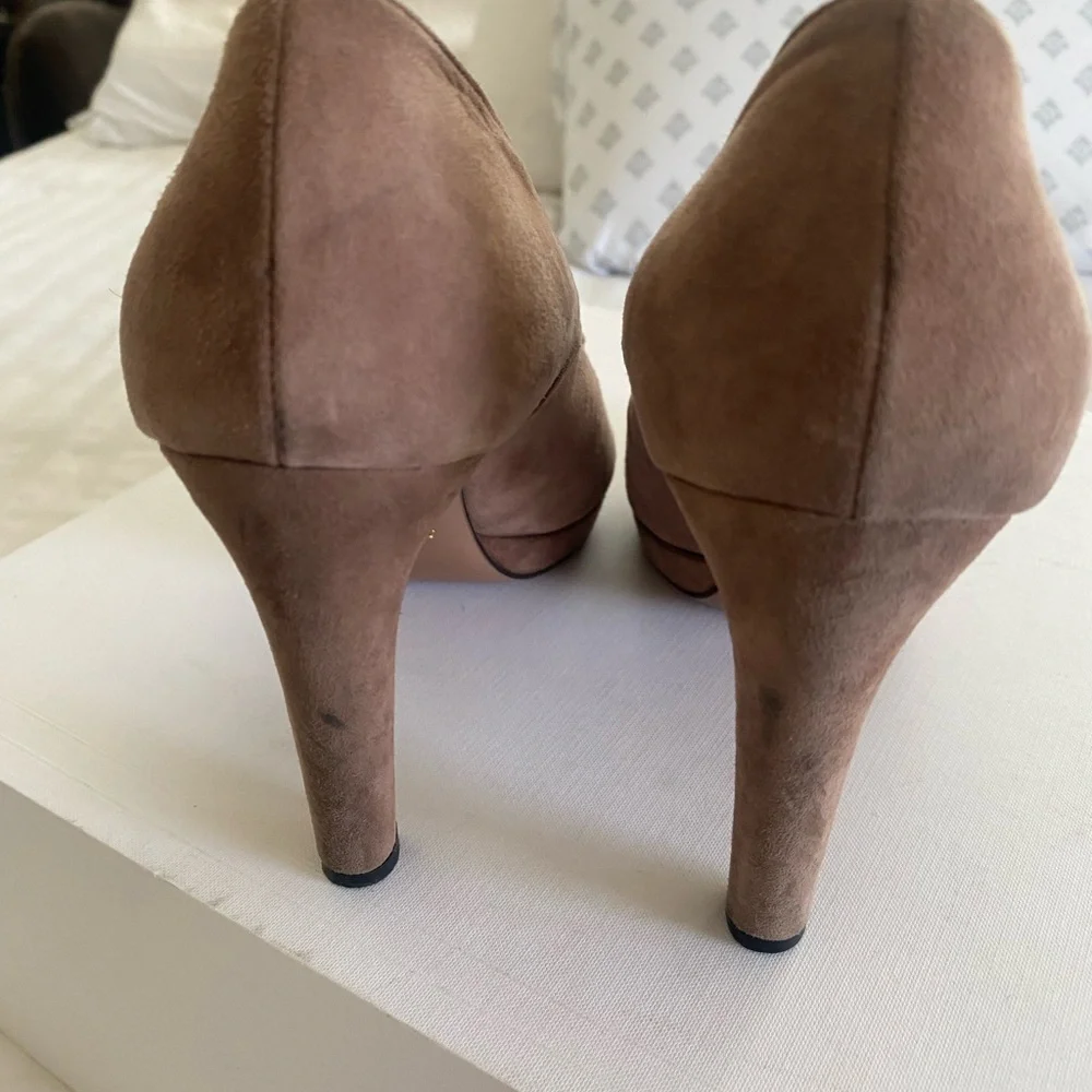 AUTHENTIC light pink Prada Heels Elegant Suede Design - Picture 9 of 14